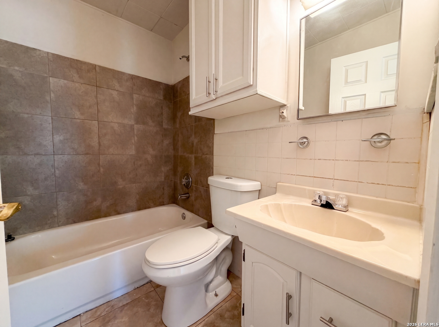 7627 Glen Falls San Antonio TX 78239