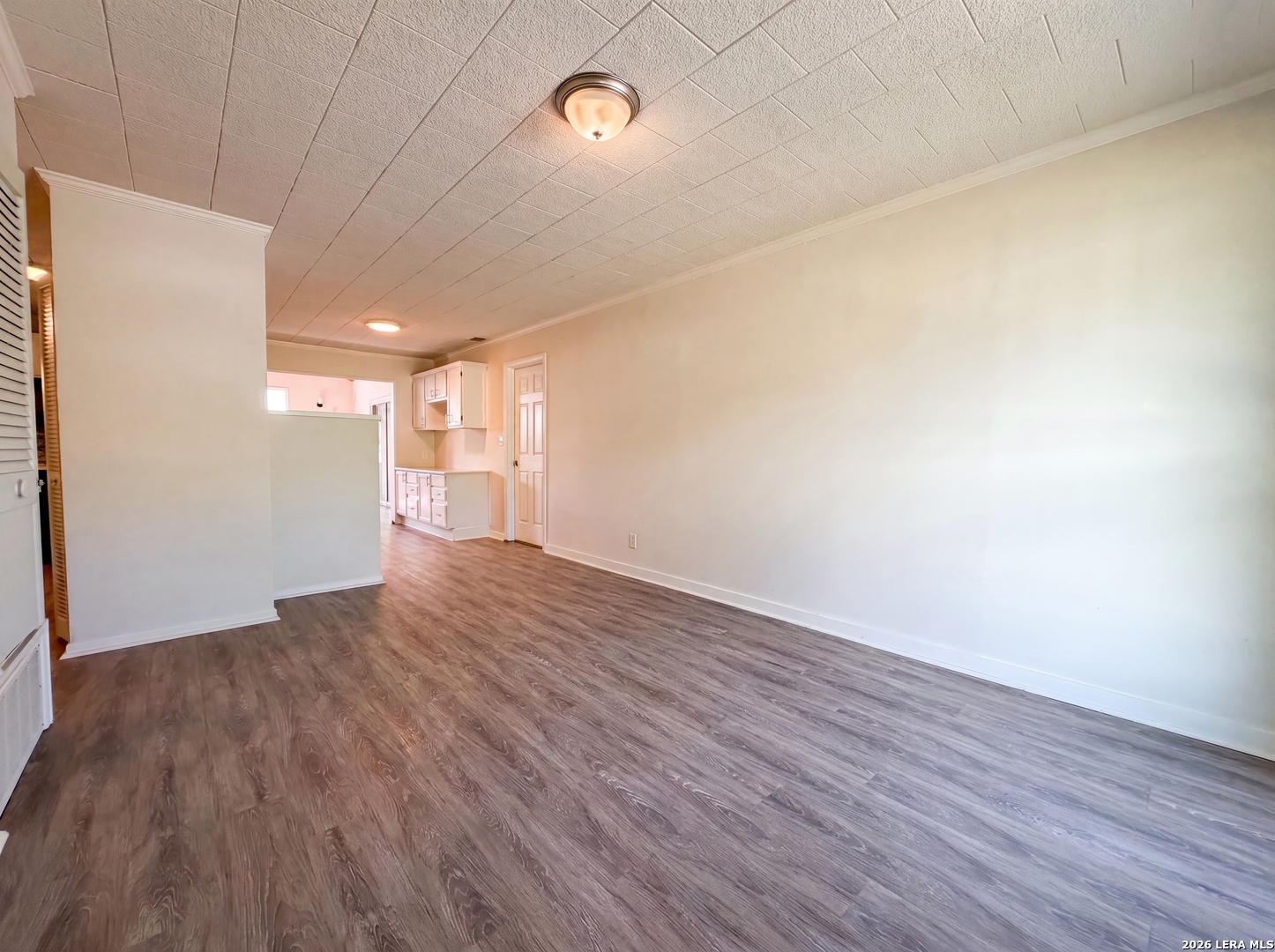 7627 Glen Falls San Antonio TX 78239