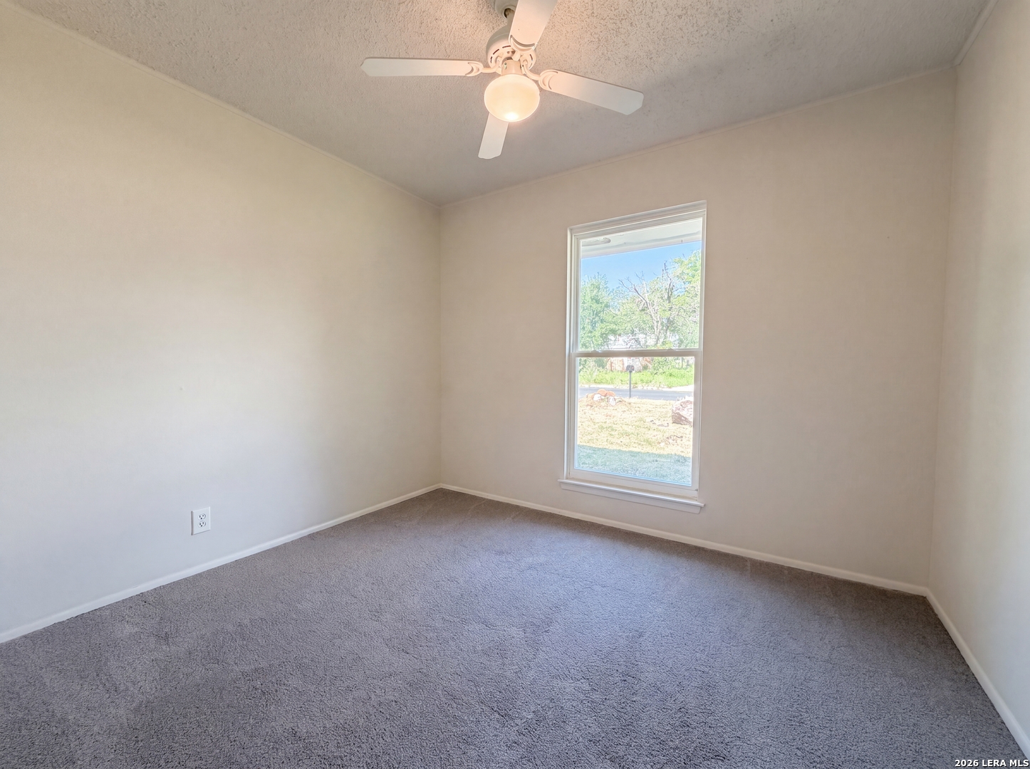 7627 Glen Falls San Antonio TX 78239