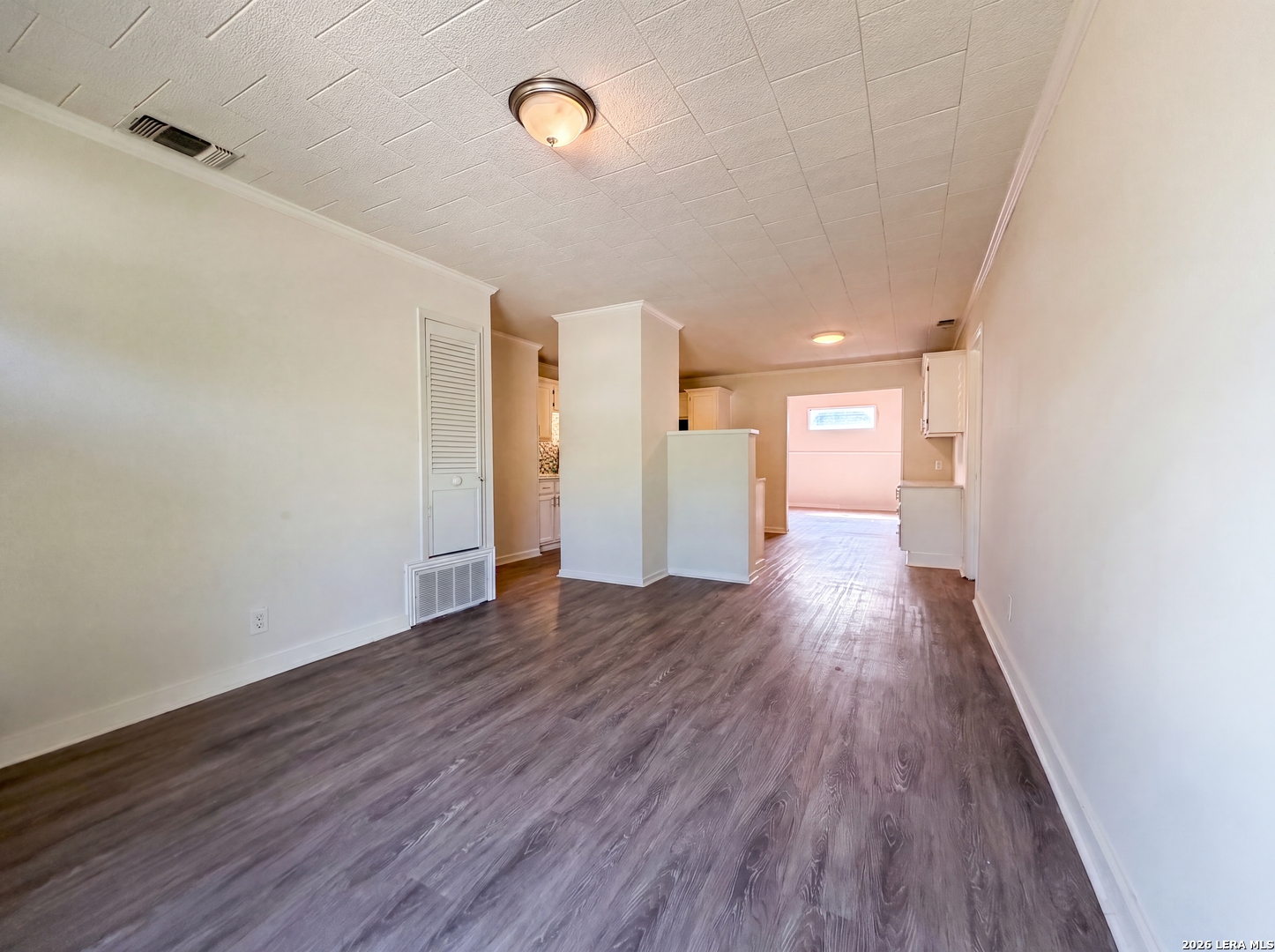 7627 Glen Falls San Antonio TX 78239