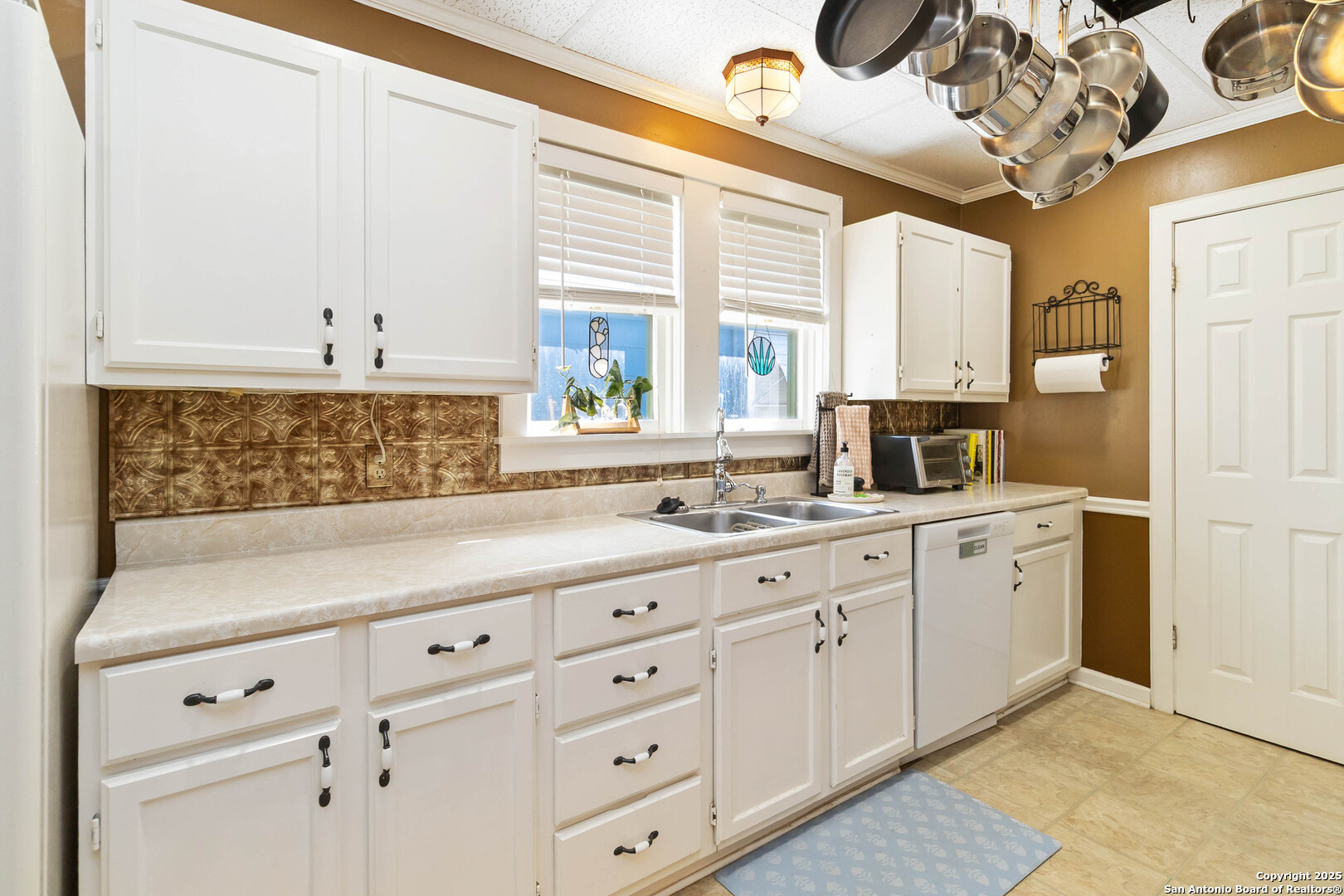 859 Pine Street New Braunfels TX 78130