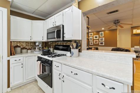 859 Pine Street New Braunfels TX 78130