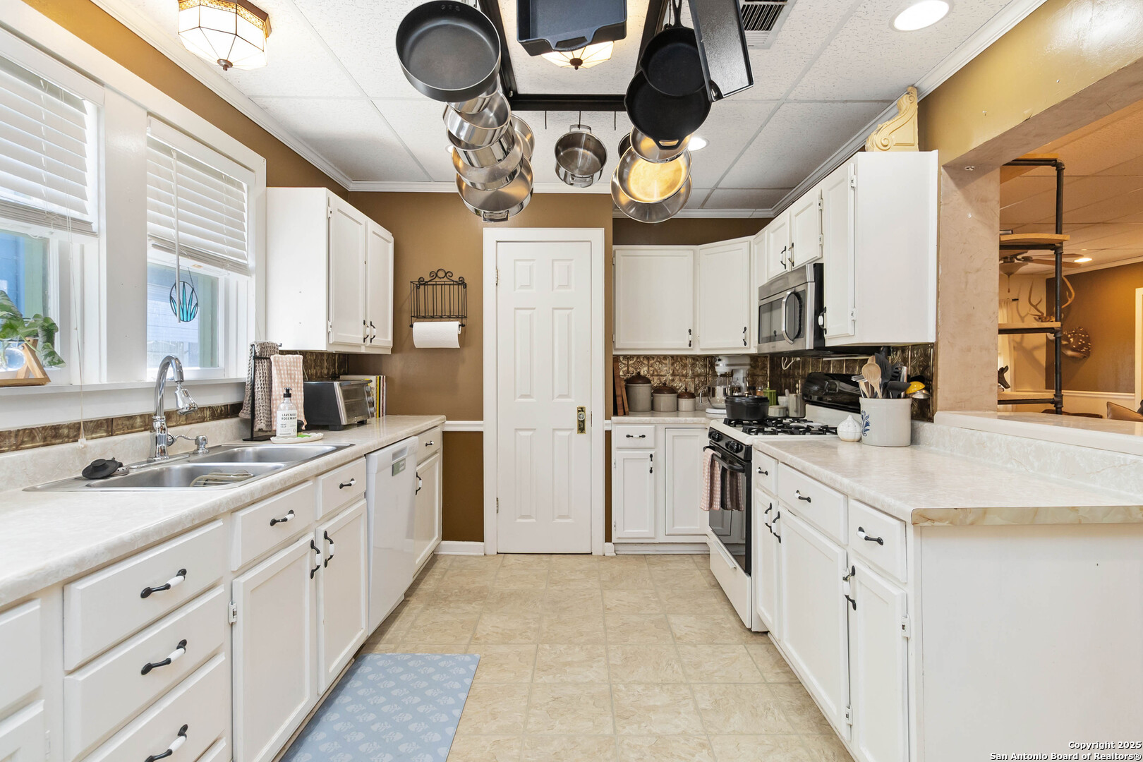 859 Pine Street New Braunfels TX 78130