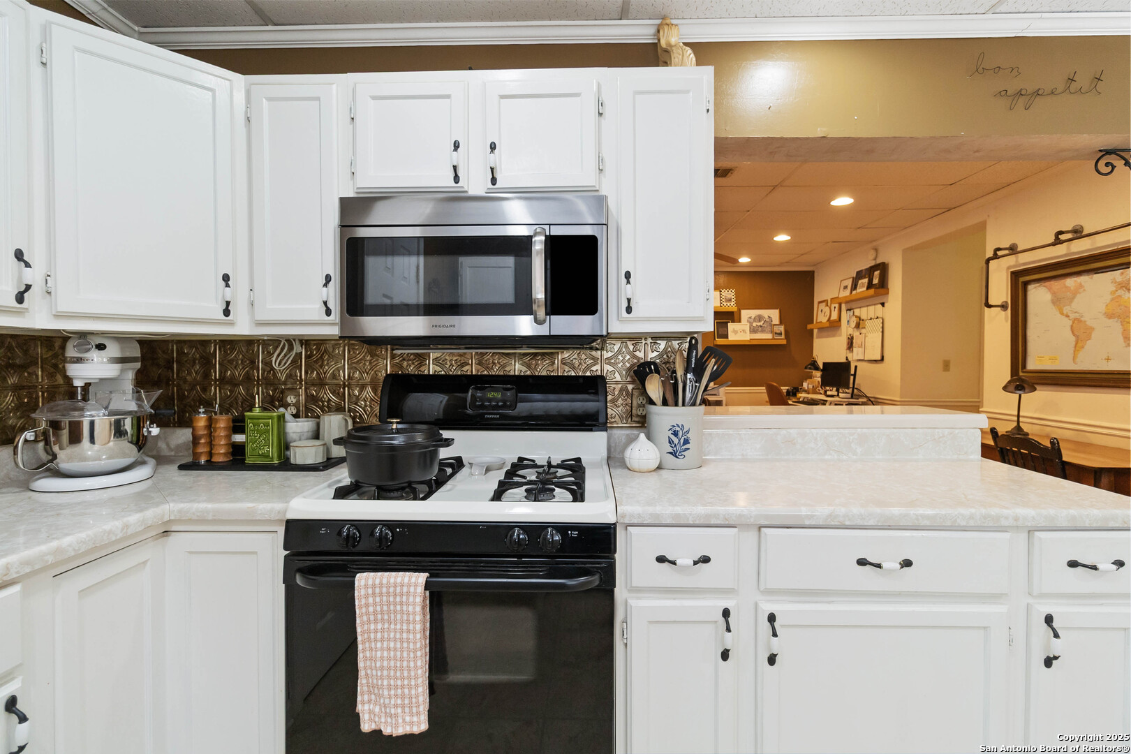 859 Pine Street New Braunfels TX 78130