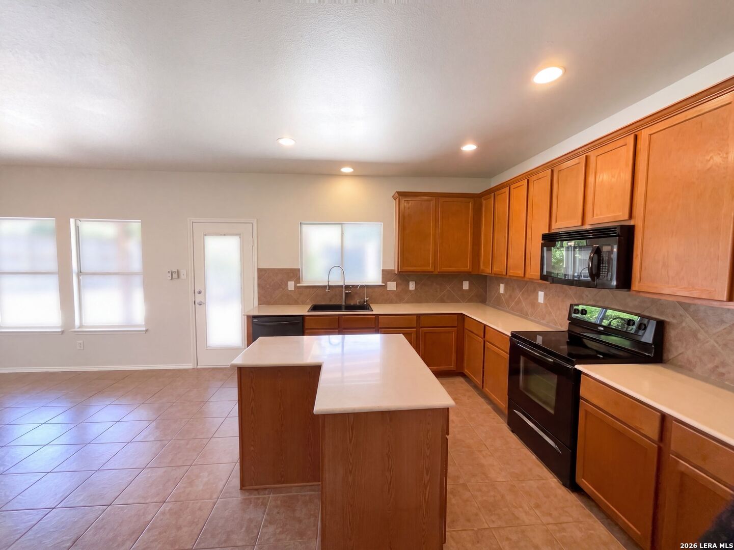 137 Deerwood Oaks Boerne TX 78006