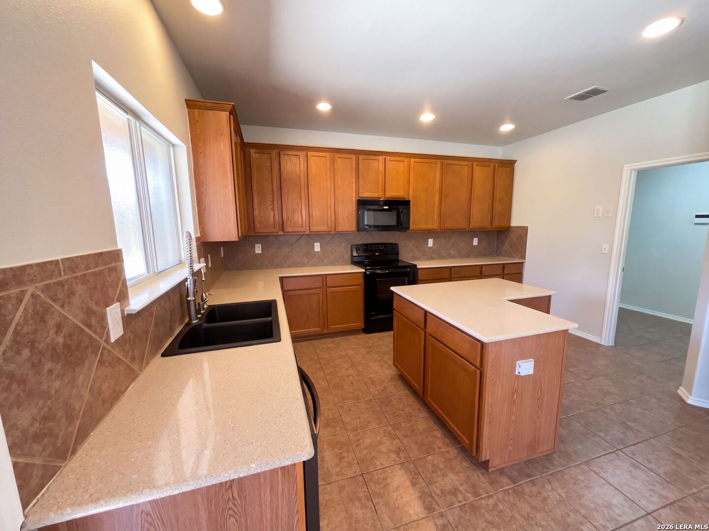 137 Deerwood Oaks Boerne TX 78006