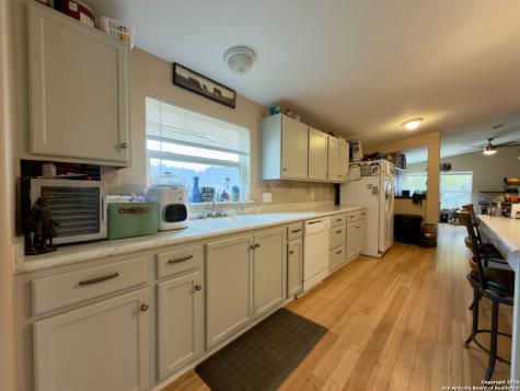 946 Frontier Lane Bandera TX 78003