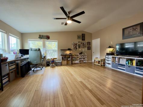 946 Frontier Lane Bandera TX 78003
