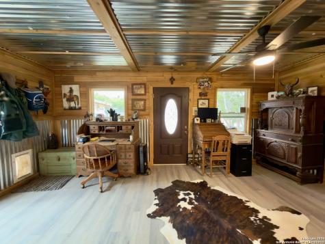 946 Frontier Lane Bandera TX 78003