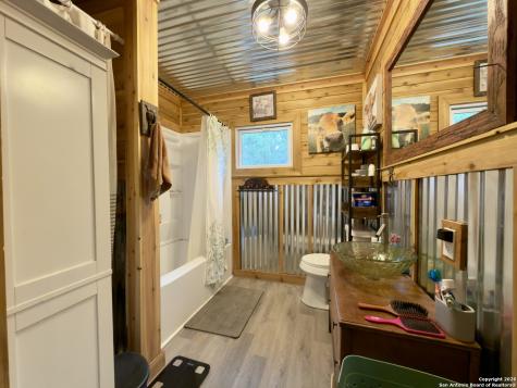946 Frontier Lane Bandera TX 78003