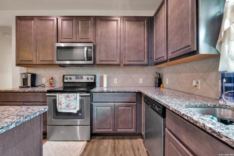 2826 High Castle San Antonio TX 78245
