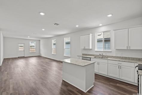 8208 Smithers Avenue San Antonio TX 78252