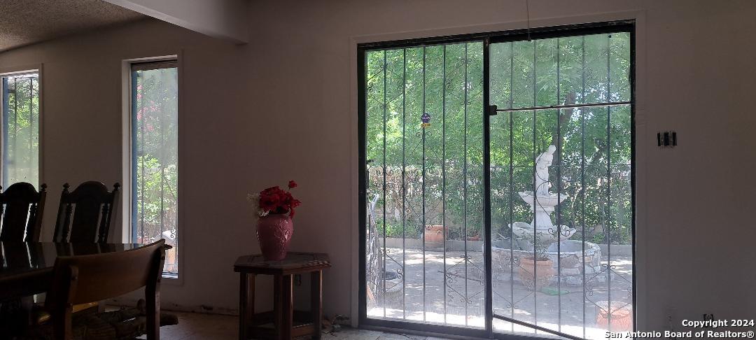 194 Olga San Antonio TX 78237