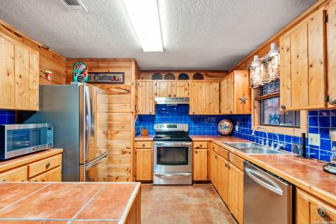 128 Mountain Laurel Concan TX 78838
