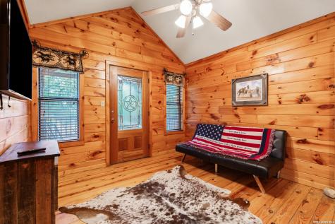 128 Mountain Laurel Concan TX 78838