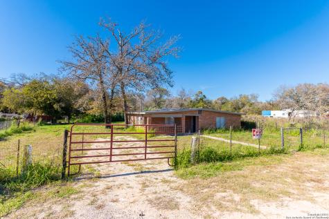 25329 Whispering Winds Drive San Antonio TX 78264