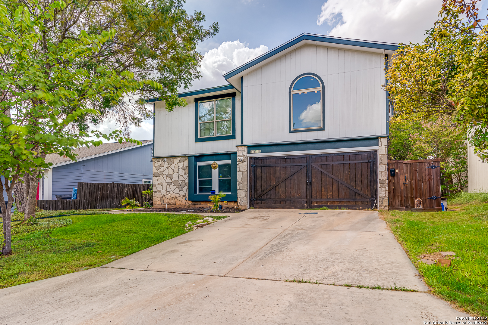 9575 Autumn Shade San Antonio TX 78254