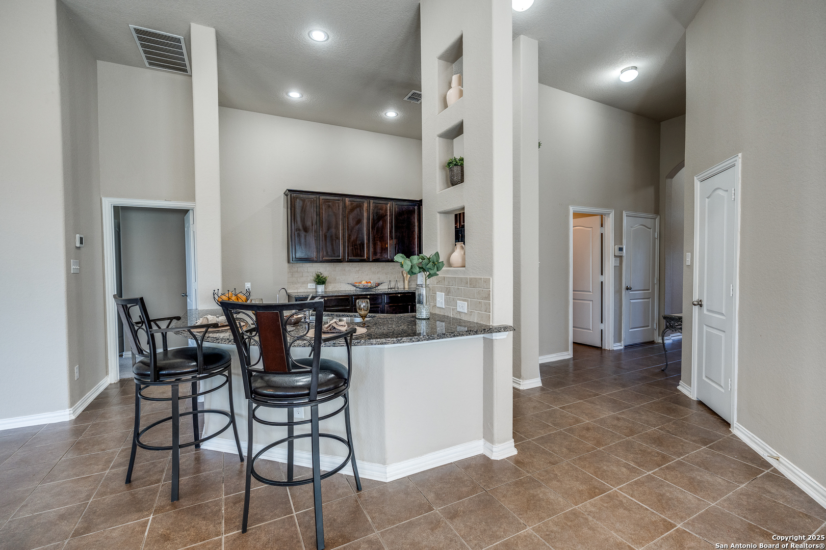 8811 Falcon Park Converse TX 78109