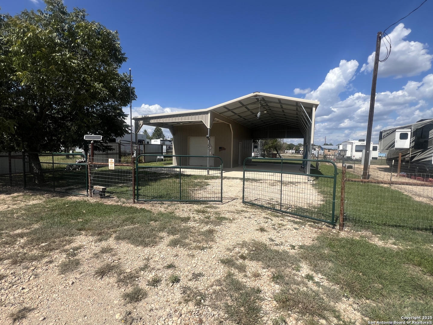 545 Siesta Bandera TX 78003