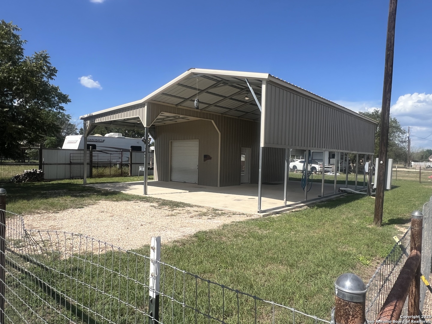 545 Siesta Bandera TX 78003