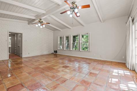 3038 Valley View San Antonio TX 78217