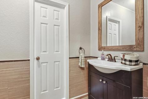 247 Pr 4550 Hondo TX 78861