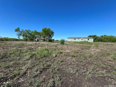 247 Pr 4550 Hondo TX 78861