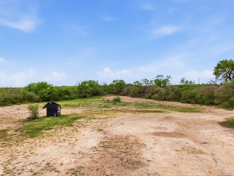247 Pr 4550 Hondo TX 78861