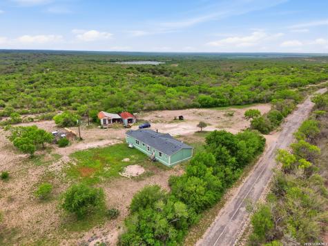 247 Pr 4550 Hondo TX 78861