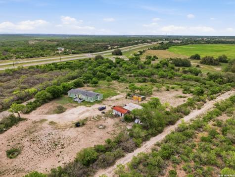 247 Pr 4550 Hondo TX 78861