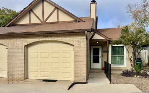 8527 Stonebridge San Antonio TX 78240