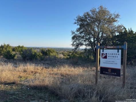 4 Meridian Boerne TX 78006