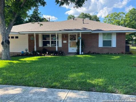 5055 Stoneleigh Drive San Antonio TX 78220