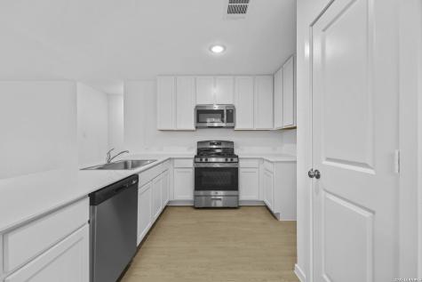 14916 Warwick Shire San Antonio TX 78254