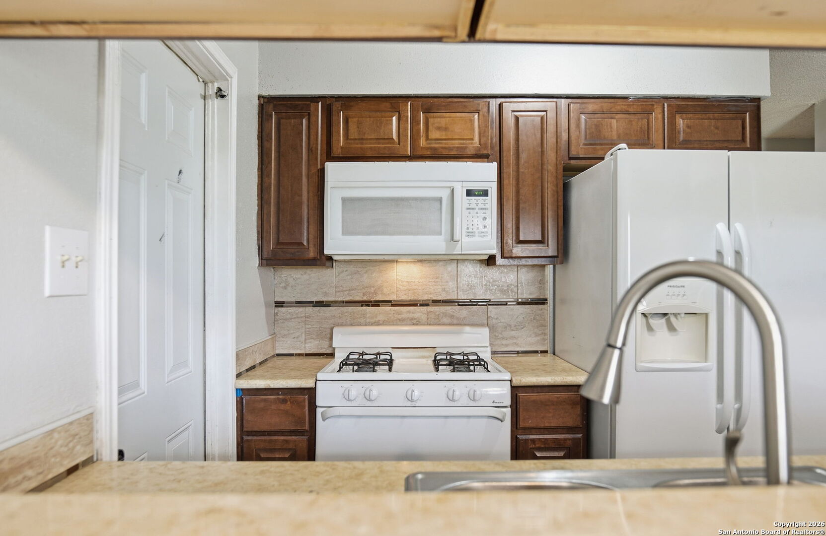 126 Meadow Way Converse TX 78109