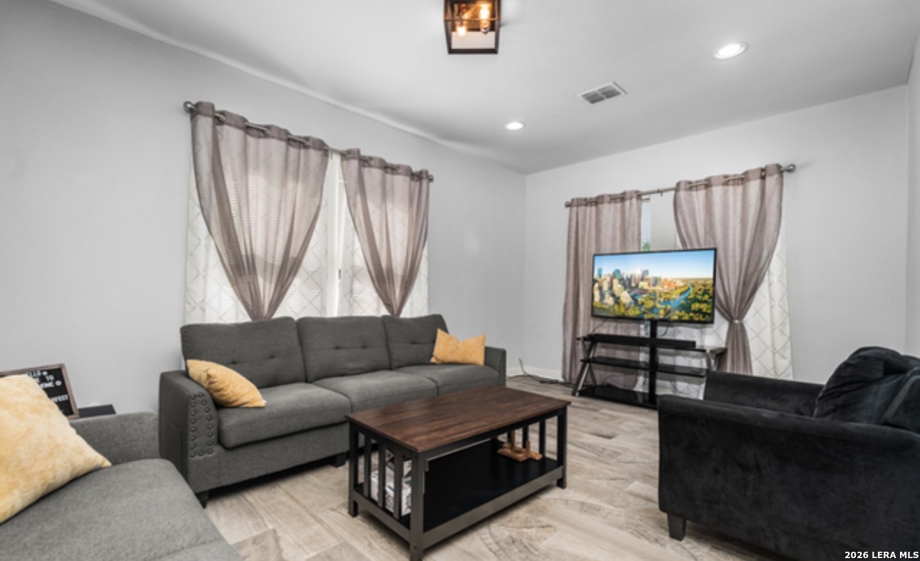 712 Nevada San Antonio TX 78203