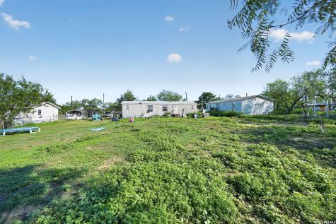 408 Hickory Street Jourdanton TX 78026
