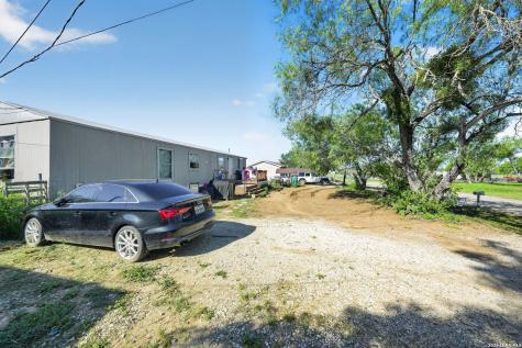 408 Hickory Street Jourdanton TX 78026