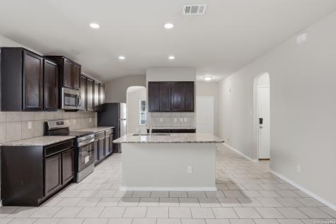5610 Medina Farm San Antonio TX 78222