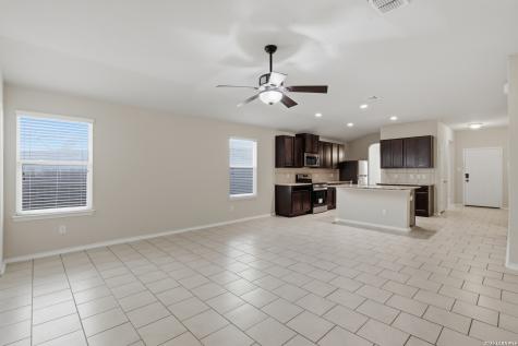 5610 Medina Farm San Antonio TX 78222