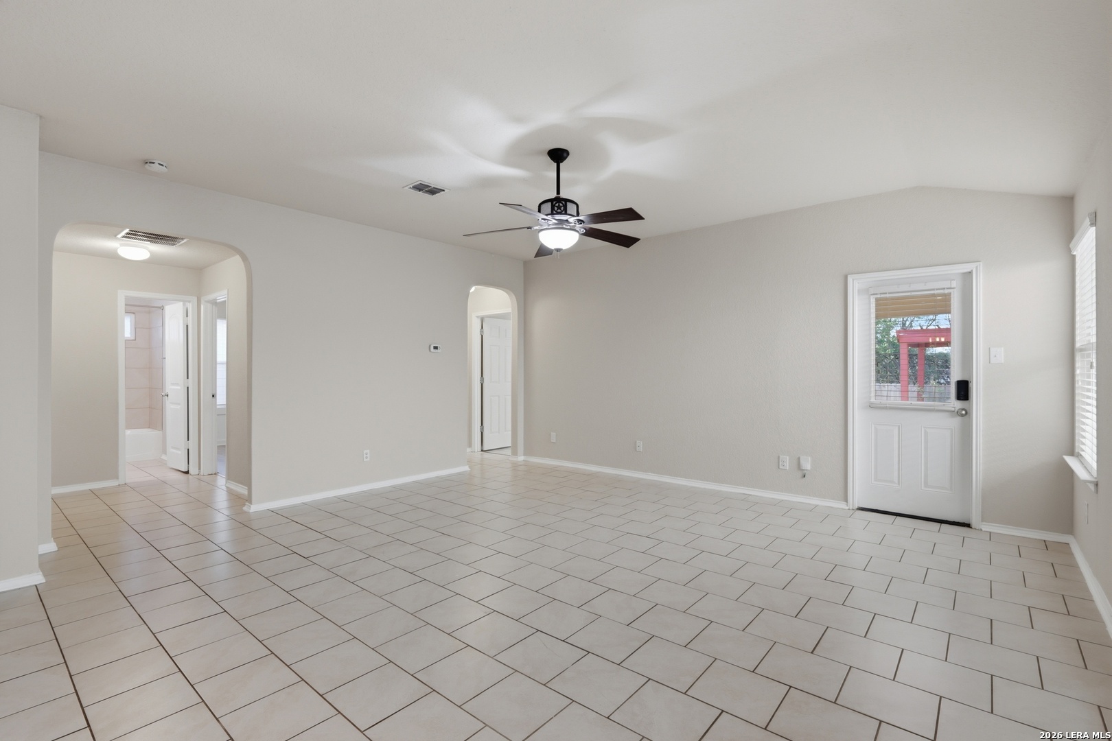 5610 Medina Farm San Antonio TX 78222