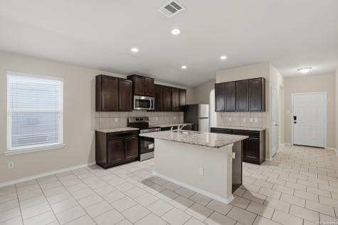 5610 Medina Farm San Antonio TX 78222