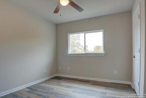 123 Lawton San Antonio TX 78237
