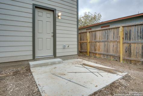 123 Lawton San Antonio TX 78237