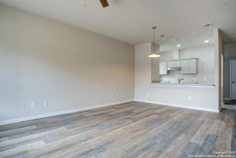 123 Lawton San Antonio TX 78237