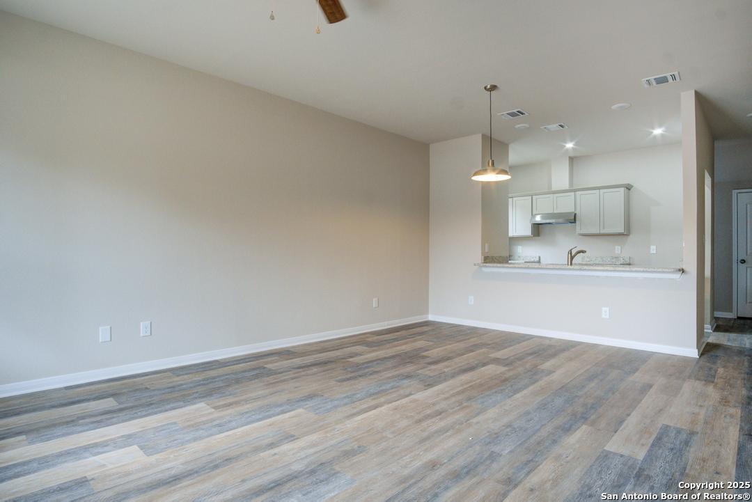123 Lawton San Antonio TX 78237