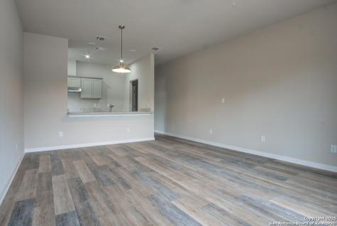 123 Lawton San Antonio TX 78237