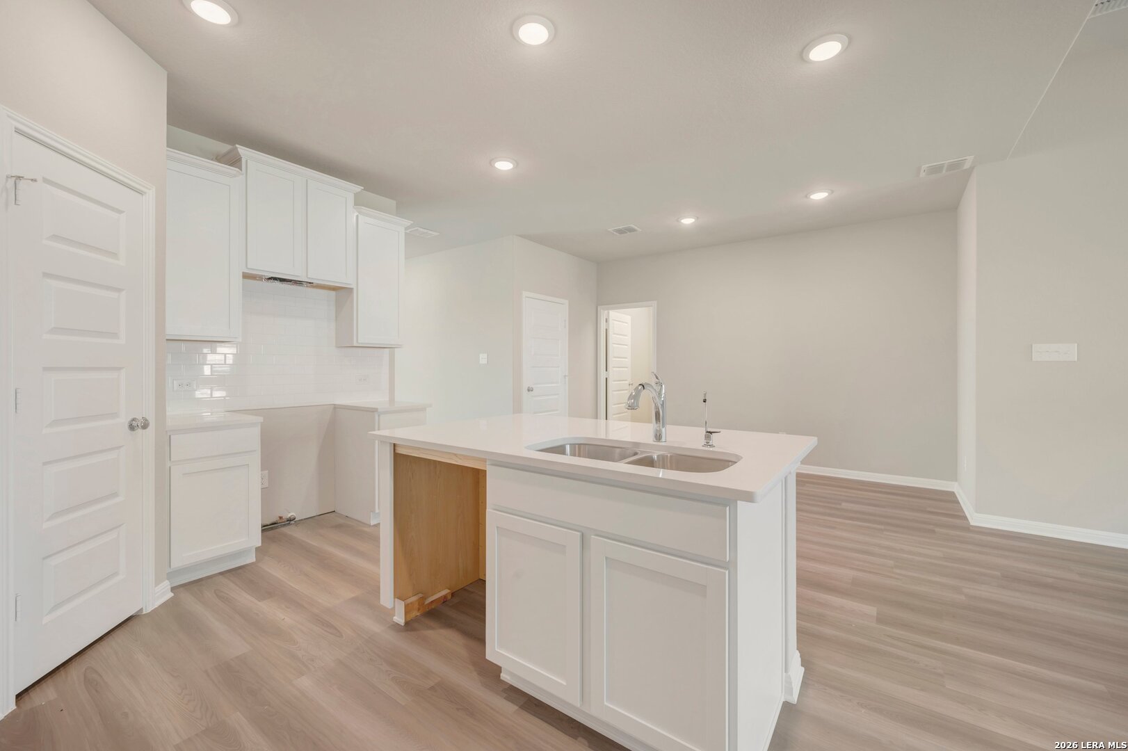 6240 Persimmon Lake San Antonio TX 78245