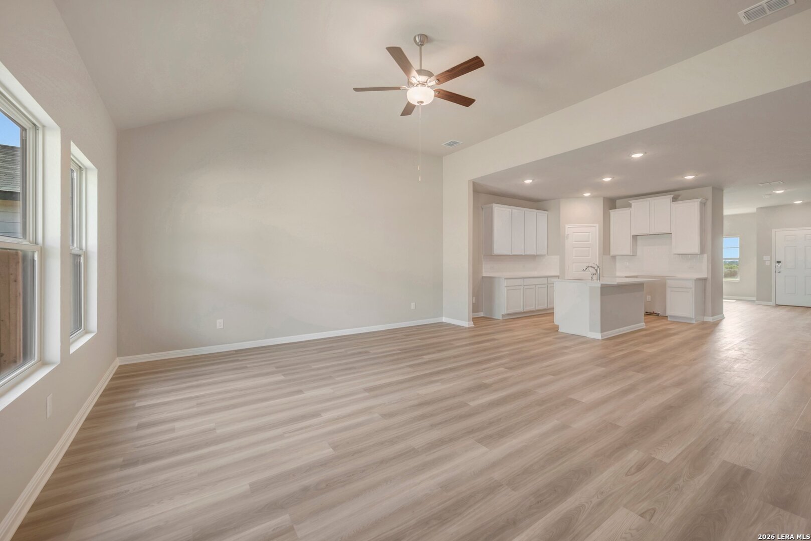 6240 Persimmon Lake San Antonio TX 78245