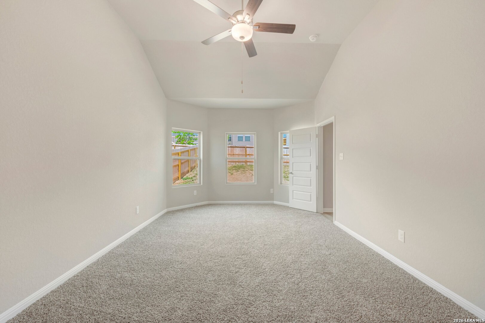 6240 Persimmon Lake San Antonio TX 78245